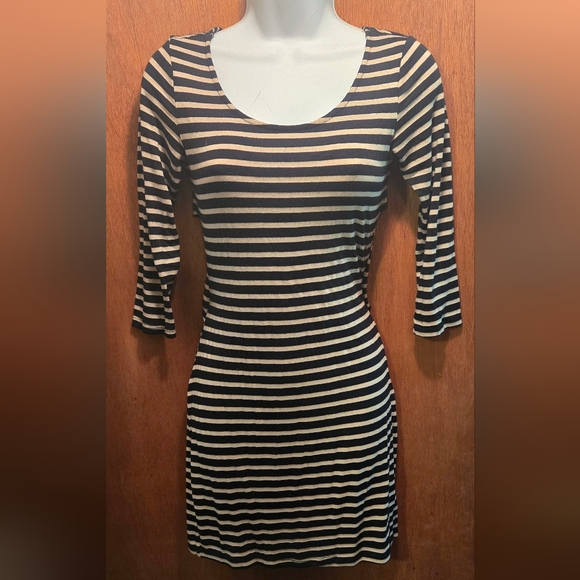 Necessary clothing black&tan stripped cross back stretchy dress SO CUTE! szS - Picture 3 of 7